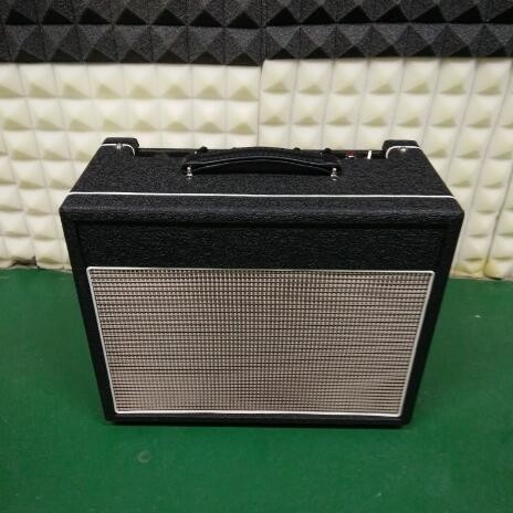 1*10 Eminence Celestion Speaker Vox Style Tube Guitar Amplifier Combo 15W