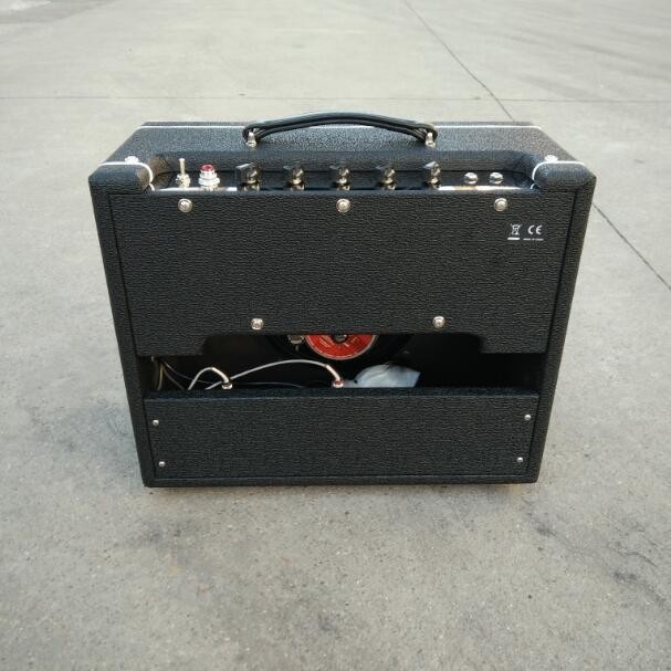 1*10 Eminence Celestion Speaker Vox Style Tube Guitar Amplifier Combo 15W