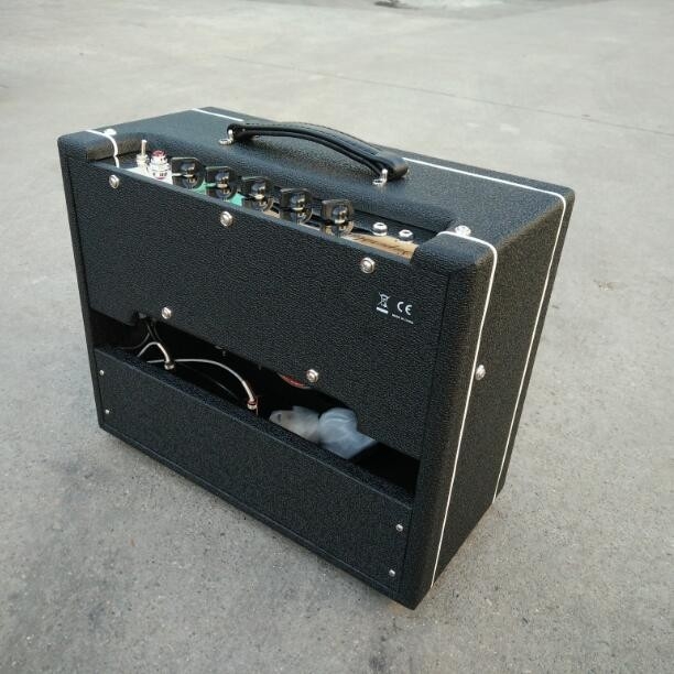 1*10 Eminence Celestion Speaker Vox Style Tube Guitar Amplifier Combo 15W