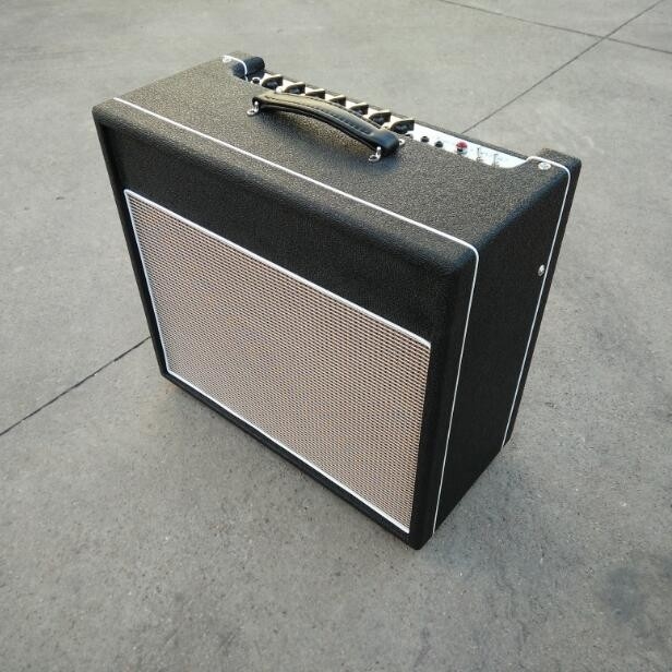 Vox Style Tube Guitar Amplifier Combo 30W with Reverb Gain, Fat Switch, Treble, Bass, Middle, Volume, Reverb