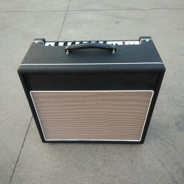 Vox Style Tube Guitar Amplifier Combo 30W with Reverb Gain, Fat Switch, Treble, Bass, Middle, Volume, Reverb