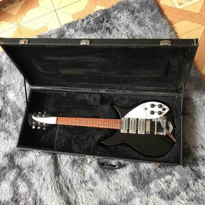 China Custom 325 Electric Guitar with 3 Pickups in Black with Rectangle Hardcase Any Shape Guitar Body Can Be Customized supplier