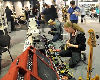 Tube Guitar Amplifier / Vintage Reissue ′63 Reverb Unit Tank with Ruby Tubes Imported Components in Black (GR-63) supplier