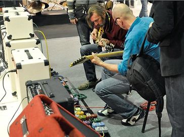 Tube Guitar Amplifier / Vintage Reissue ′63 Reverb Unit Tank with Ruby Tubes Imported Components in Black (GR-63) supplier