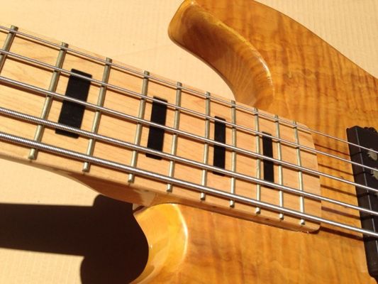 Flame maple 5 string electric bass guitar with ashwood body 20  tone position maple fingerboard free shipping supplier