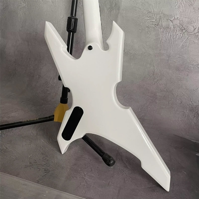Custom 4 Strings Warrior Special Body Electric Bass with Basswood Body Maple Neck supplier