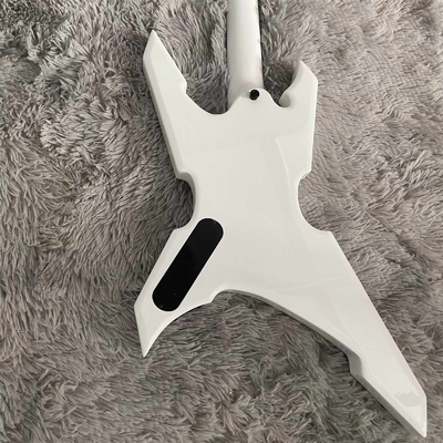 Custom 4 Strings Warrior Special Body Electric Bass with Basswood Body Maple Neck supplier