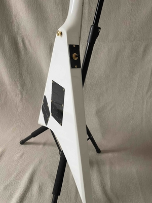 White V Shape Electric Guitar Solid Body HH Pickup Gold Hardware supplier