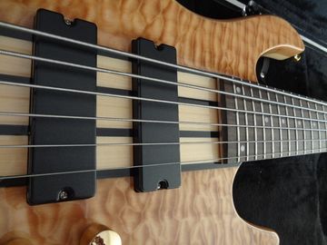 6 string bass guitar Smith custom bass Golden hardwares Wilkinson brodges original Active pickup 5 ply neck bolt on supplier