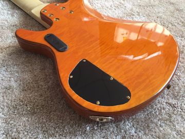 6 string bass guitar JP2 yellow quilted maple body back and front Active pickups Golden bridges and tuner Alder with ebo supplier