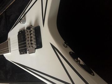 6 strings LTD flying V model electric guitar floyd rose bridge rosewood fingerboard custom guitar supplier