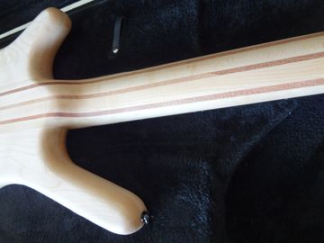 4 string bass guitar walnut wood top with Ash body Original bridges Neck through body MOP dot inlay on rosewood fretboar supplier