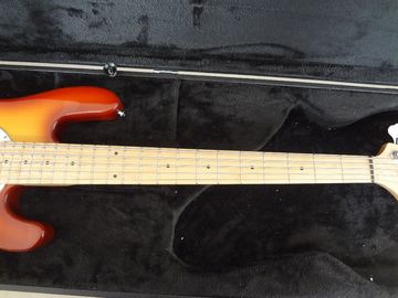 5 string basss guitar Ernie ball Musicman Sting Ray5 bass Sunburst color Active pickups supplier