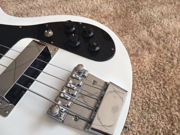 4 string bass guitar set in neckshark inlay on rosewood black ABS binding set in neck RIC 4003 bass guitar supplier