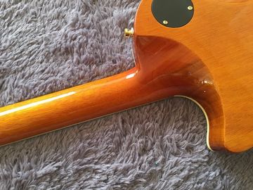 LP custom guitar tobacco sunburst quilted maple body Back contour and neck joint contour Ebony fingerboard custom guitar supplier