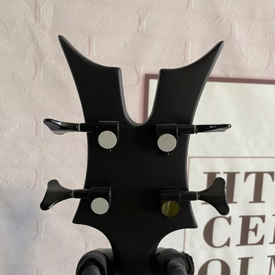Custom Special Shape 4 Strings Electric Bass Guitar Basswood Body with Matte Finishing supplier