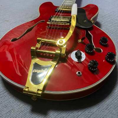 Custom Gibson ES-335 Style Semi-Hollow Jazz Electric Guitar with Bigsby supplier