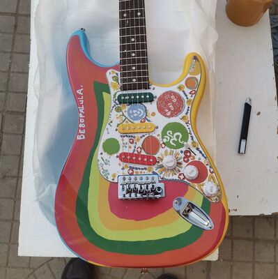 Custom Fender GUITAR Shop George Harrison Rocky Masterbuilt P.Waller Electric Guitar supplier