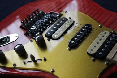 New Top quality , red Tiger Flame Electric Guitar Solid Basswood Body strato Maple Fingerboard caster Steel String supplier