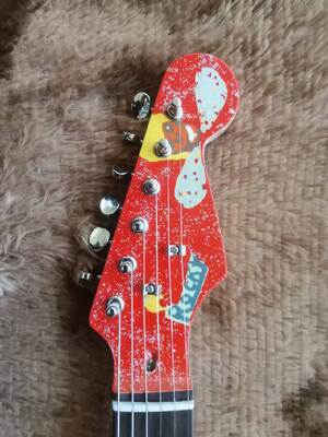 Custom Grand George Harrison Rocky Electric Guitar Accept Guitar and Bass with Colorful Pickups OEM supplier