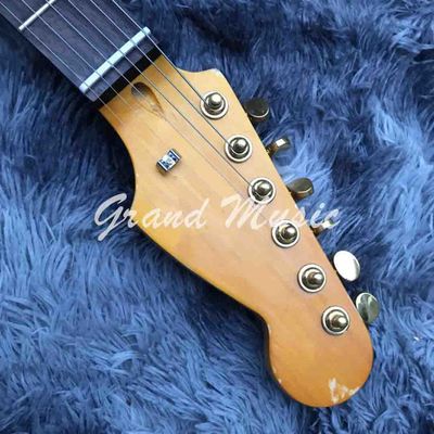 High Quality The new handmade remains ST SRV electric guitar,Do old electric guitar,Real photo,Free shipping supplier