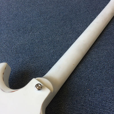 Custom Chrome Hardware with Tone-Pro Bridge Semi-Gloss Finish Alpine White Electric Guitar supplier